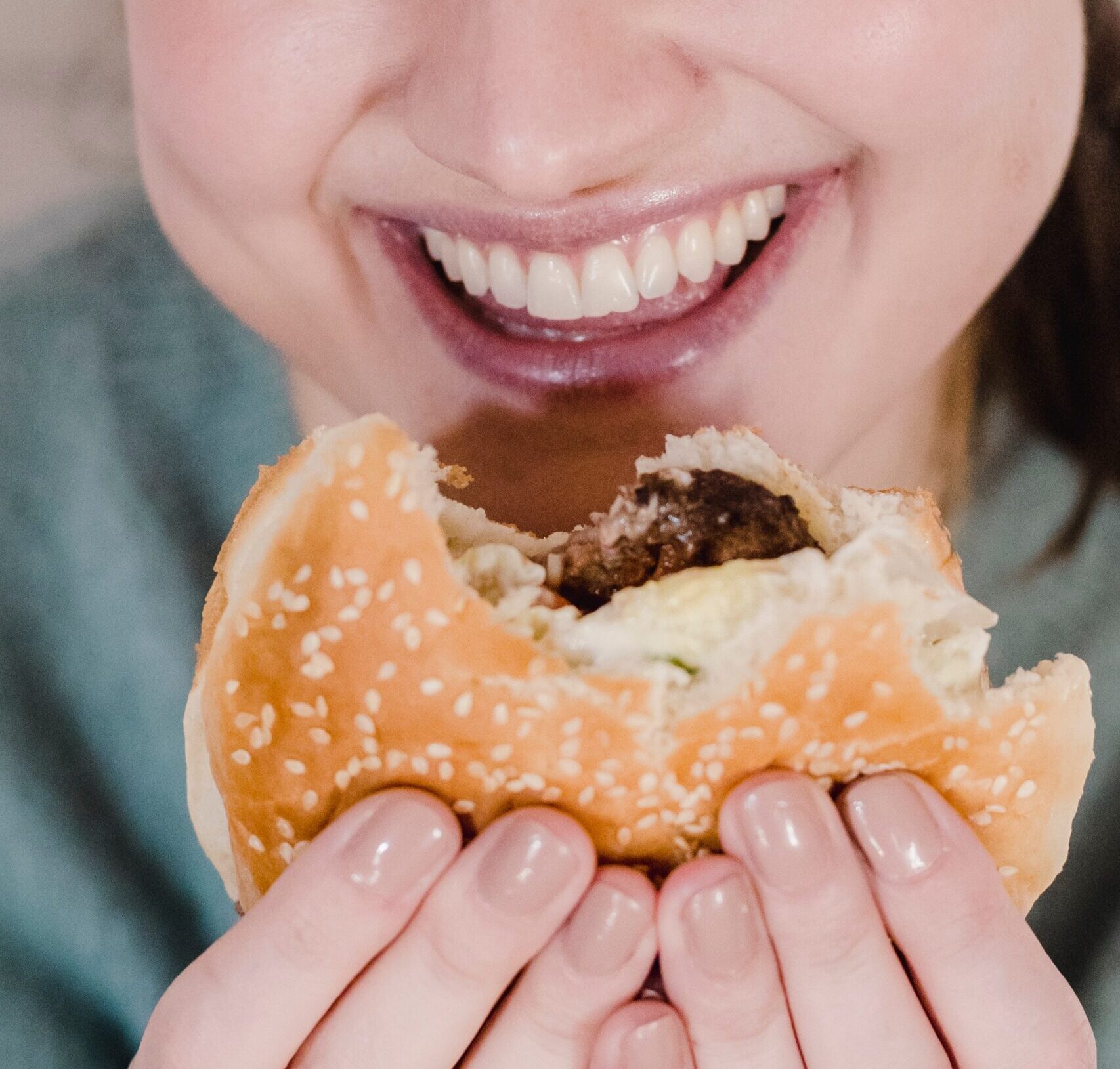 Kad emocije jedu umjesto nas – naučite prepoznati pravu glad